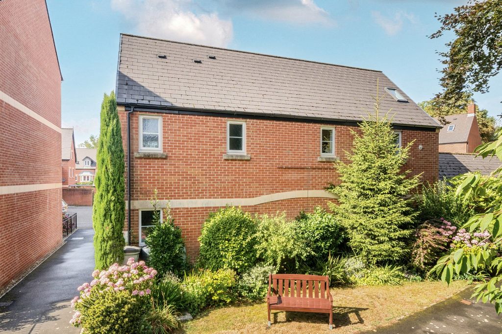Property photo 3 of 22 Seddons, Tiverton