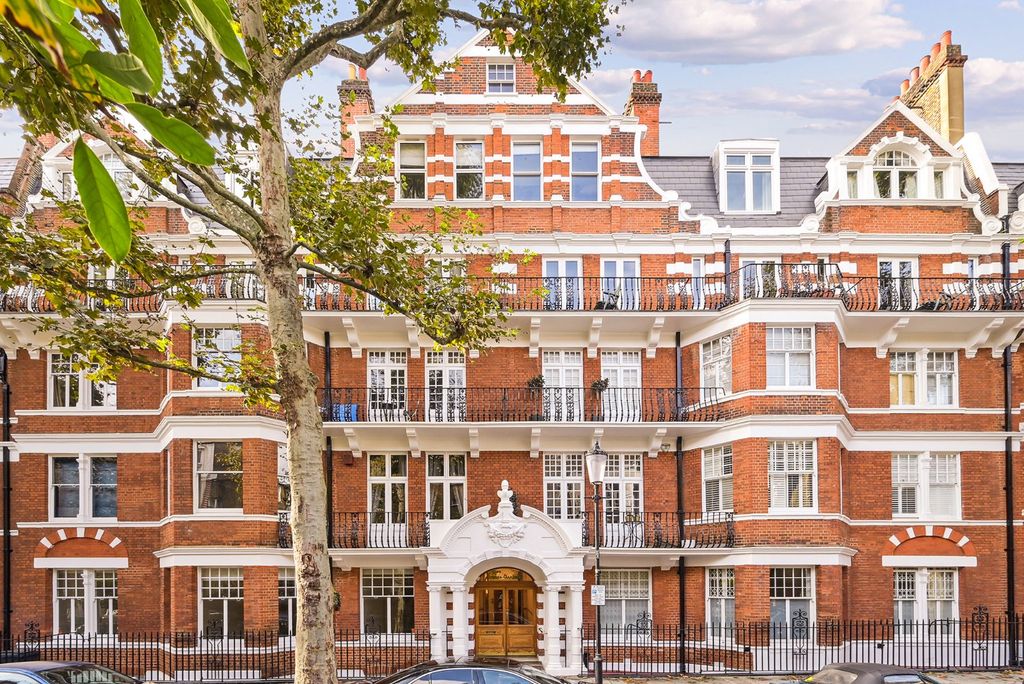 Property photo 2 of 9 Picture No. 10