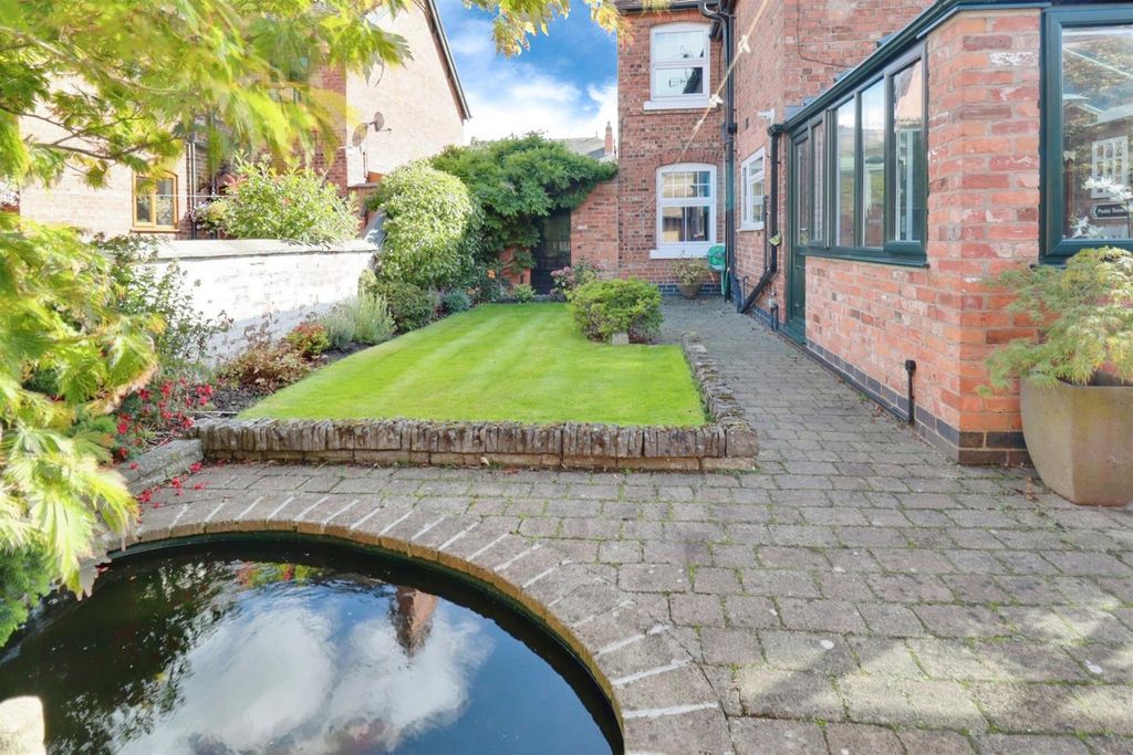 Property photo 3 of 31