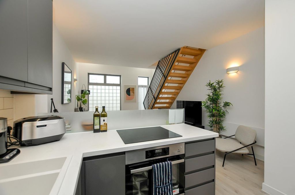 Property photo 3 of 16 18.Jpg