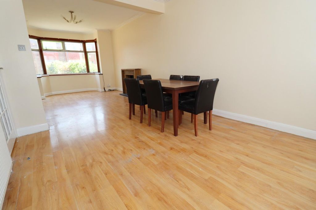 Property photo 2 of 14 Img_6631 E.Jpg