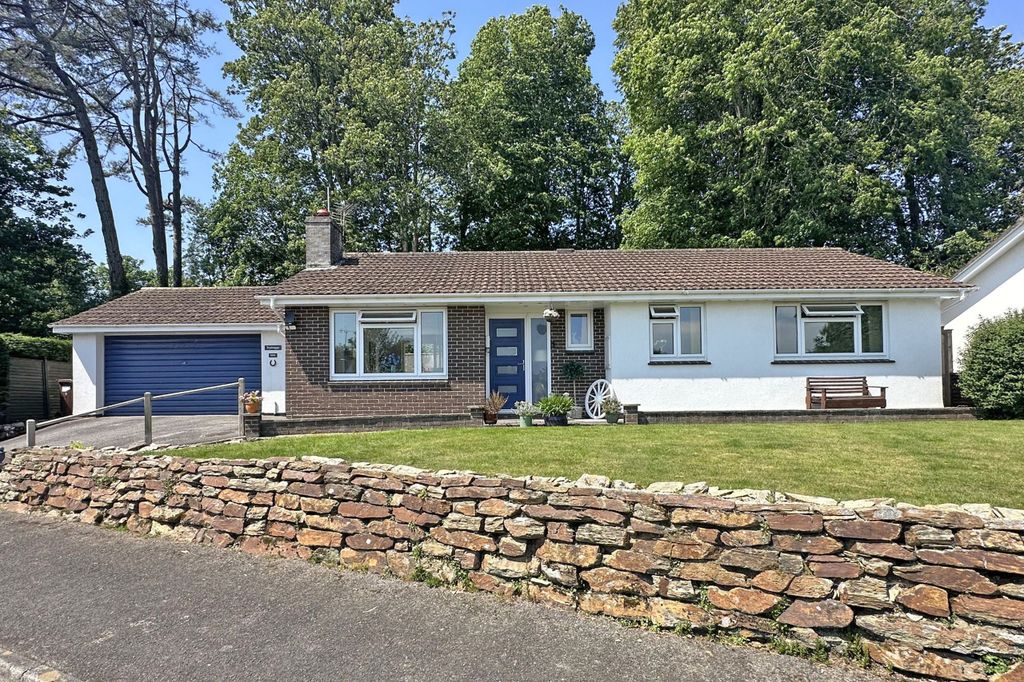 Property photo 1 of 18 Photo 1
