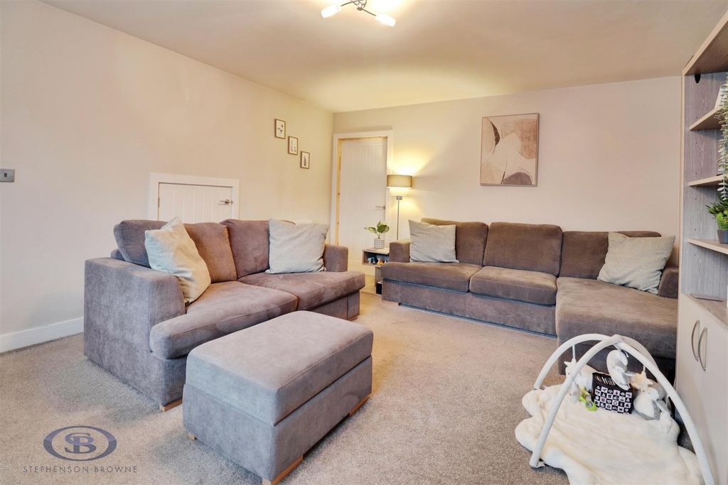 Property photo 2 of 14 Eb188B73-Img_4650-Img_4652.Jpg