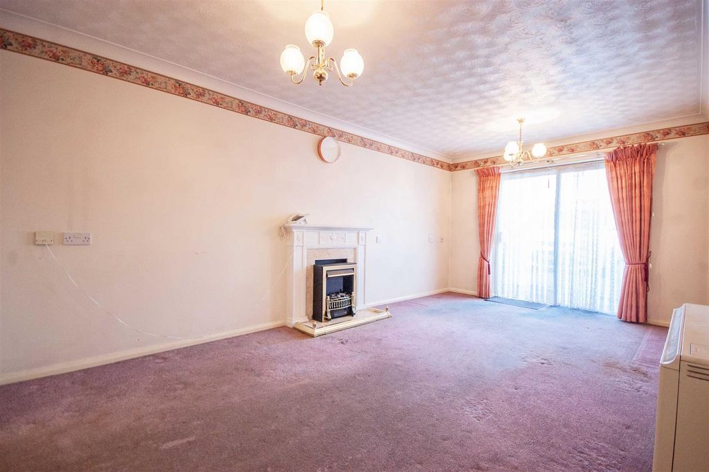 Property photo 2 of 9 L2.Jpg