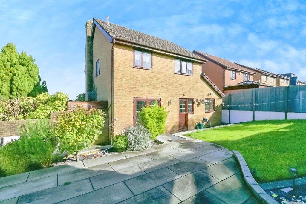 Property photo 3 of 17