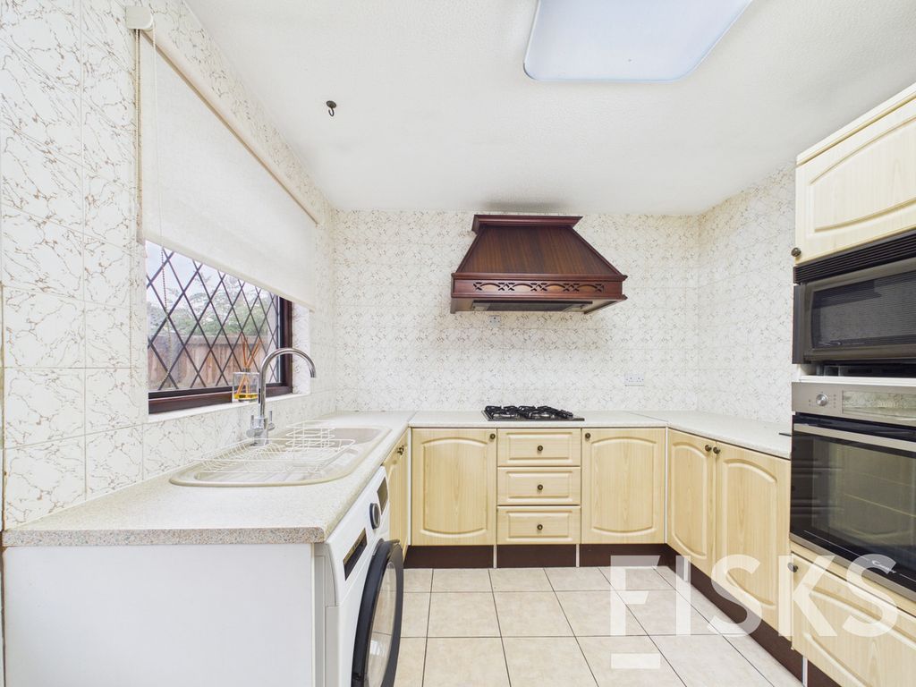 Property photo 3 of 14