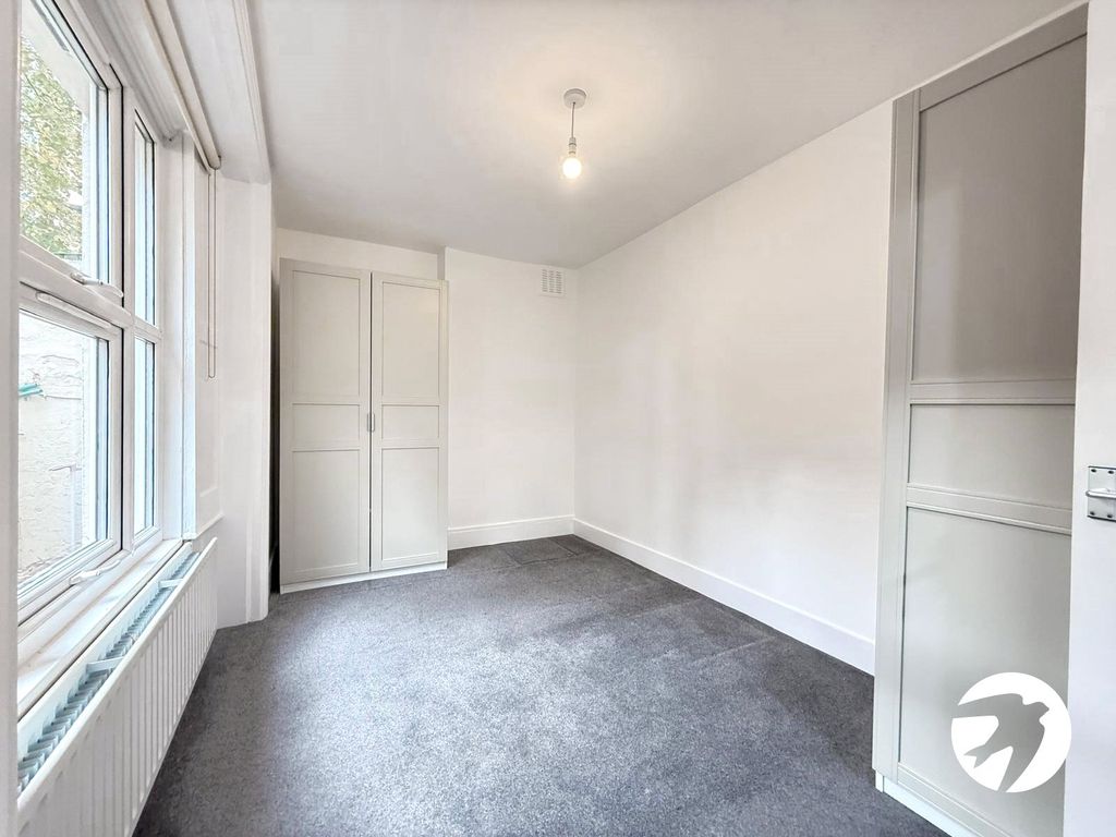 Property photo 3 of 19 Picture 3