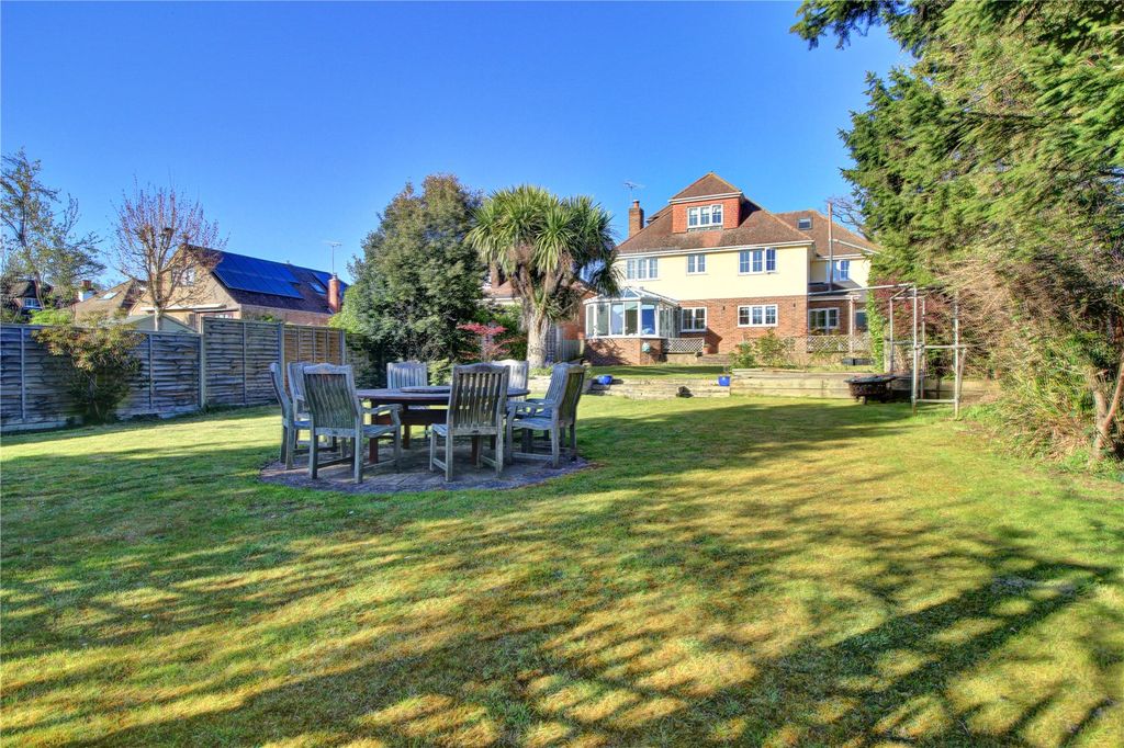 Property photo 1 of 20 Picture No. 16
