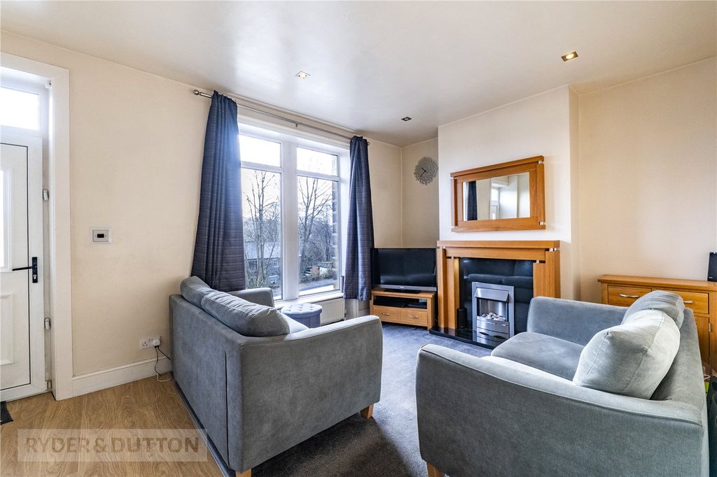 Property photo 2 of 20 Living Room