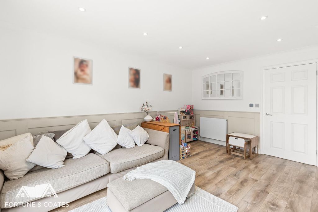 Property photo 3 of 18 Malkindrive_27.Jpg