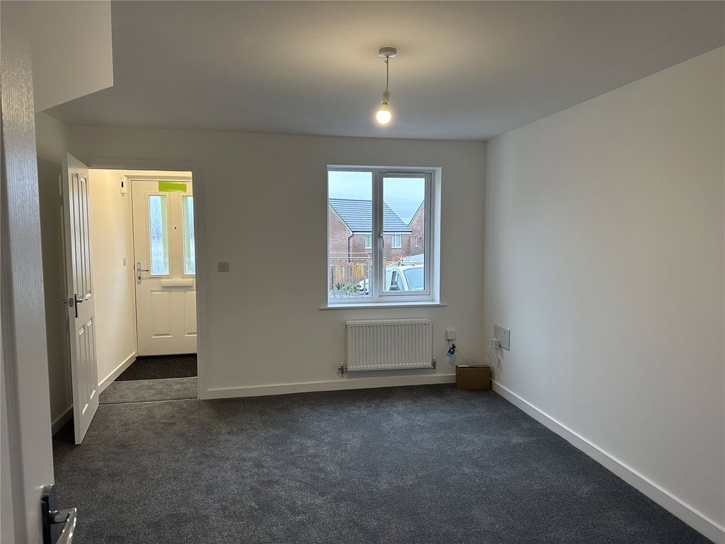 Property photo 3 of 16 Picture No. 05