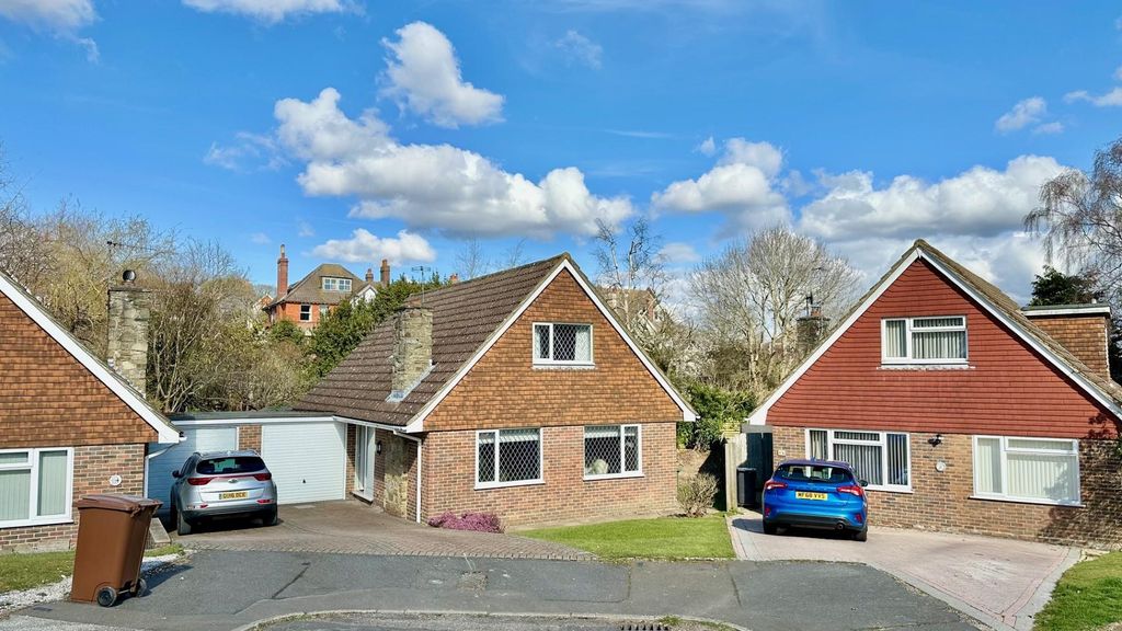 Property photo 1 of 30