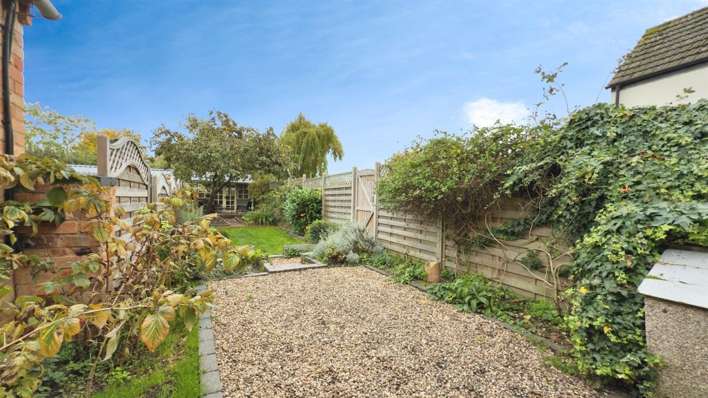 Property photo 3 of 20