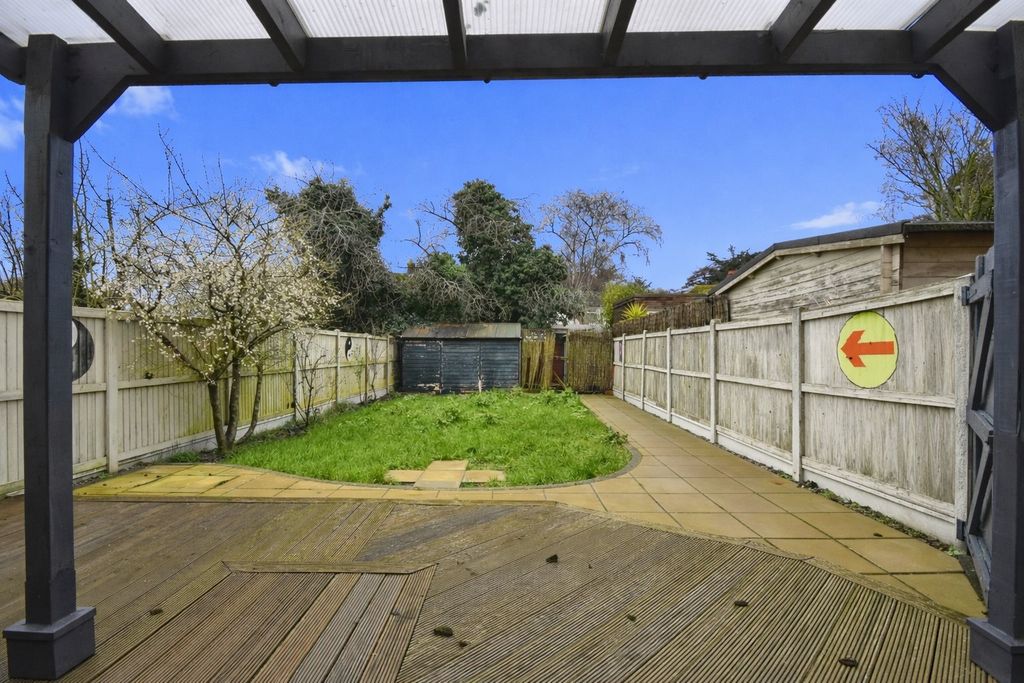 Property photo 2 of 15