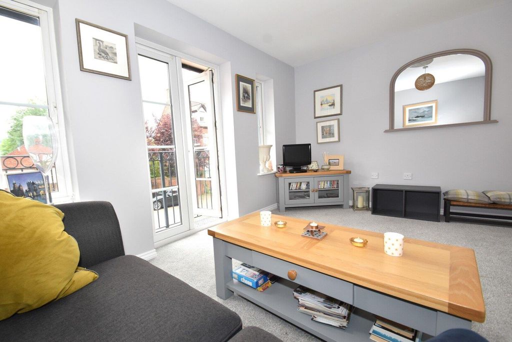 Property photo 2 of 11 Tiverton Seddons