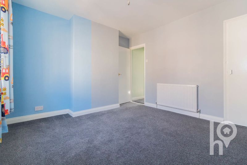 Property photo 3 of 7 Photo 4