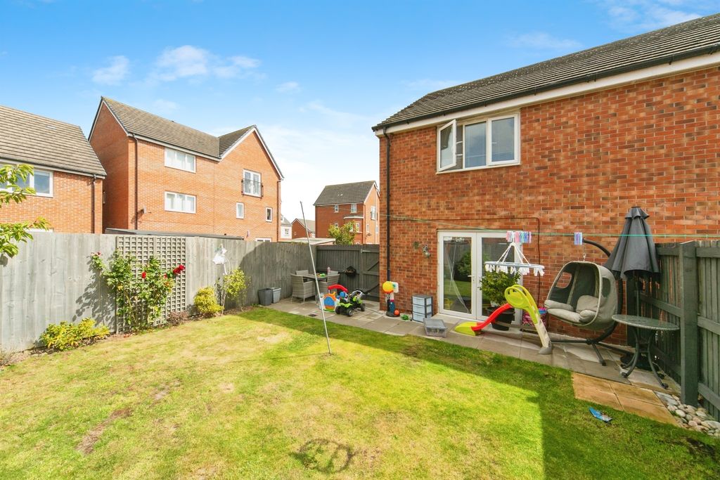 Property photo 2 of 17
