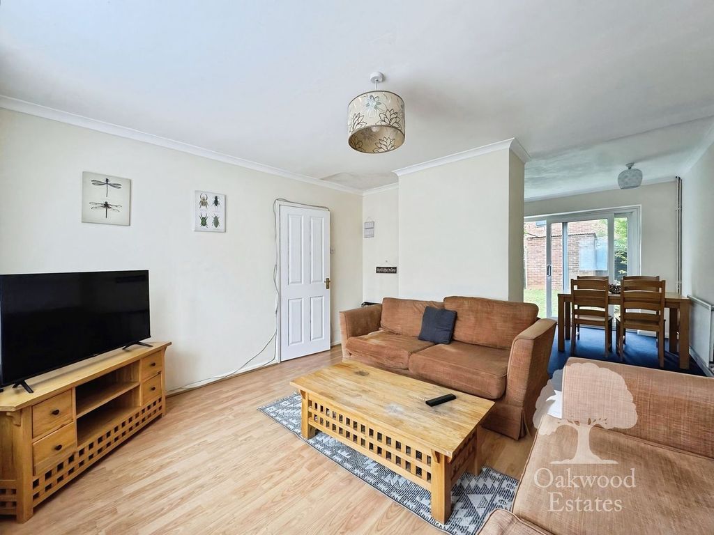 Property photo 3 of 17