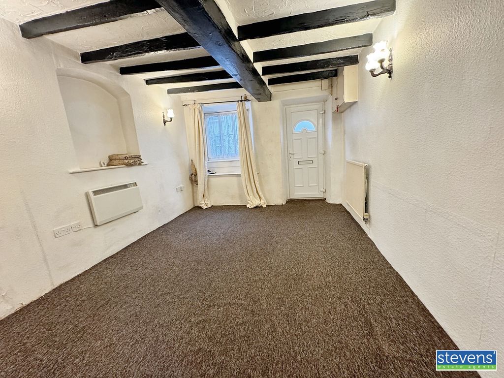 Property photo 2 of 8 Image00002