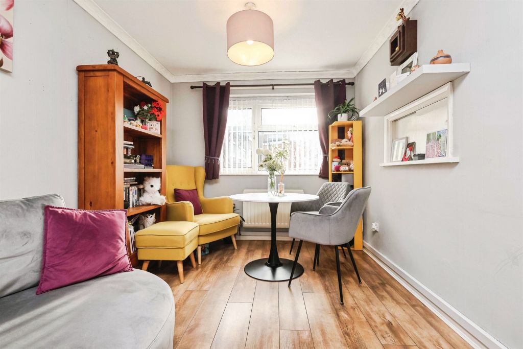 Property photo 2 of 19