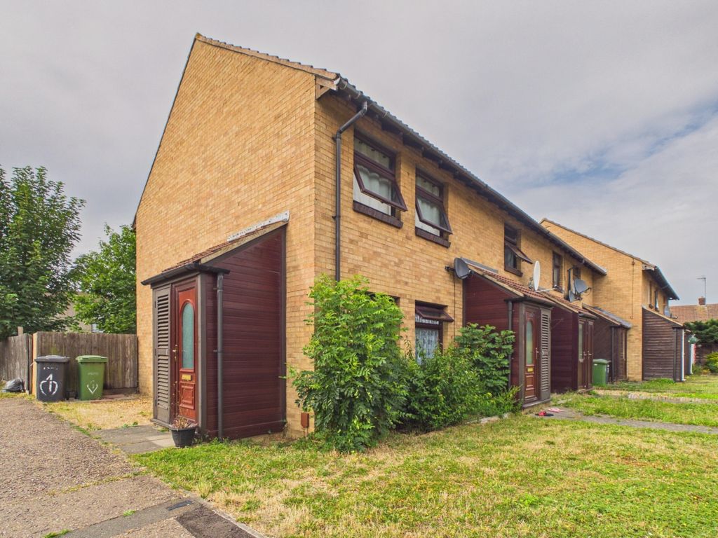 Property photo 1 of 8 Cam01909G0-Pr0520-Still017