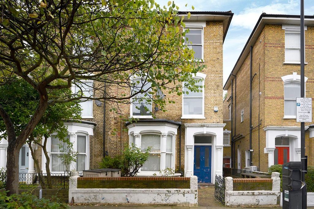 Property photo 1 of 7