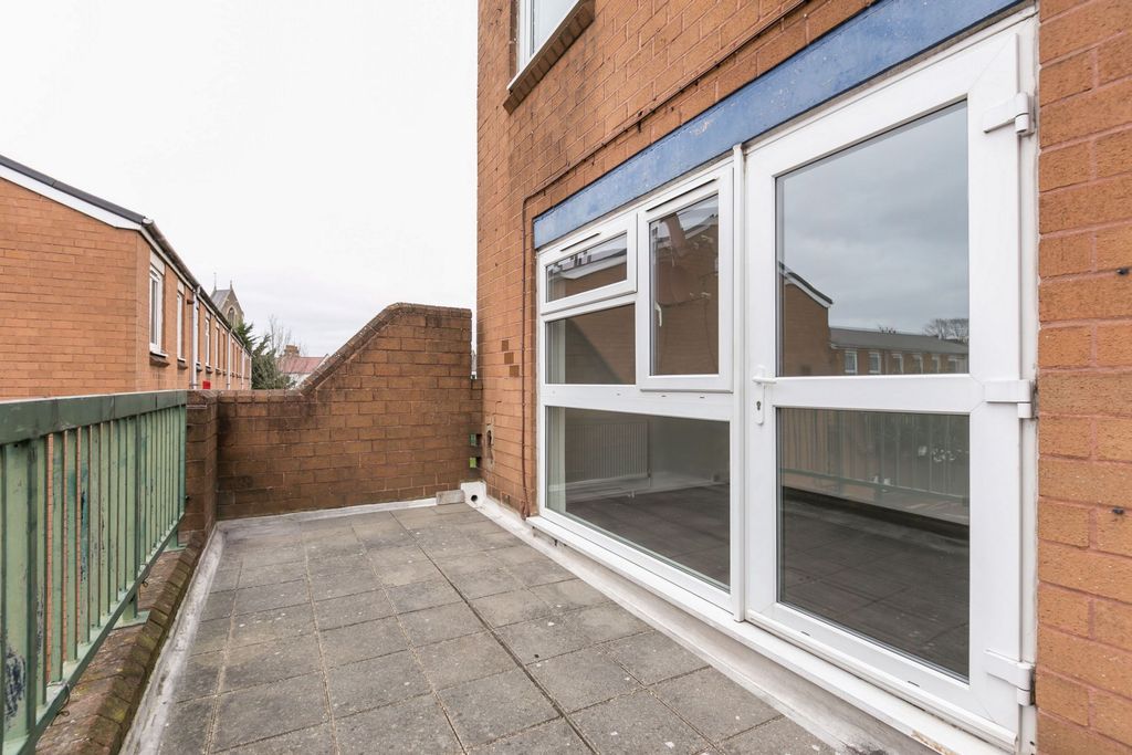 Property photo 1 of 20 Photo 15