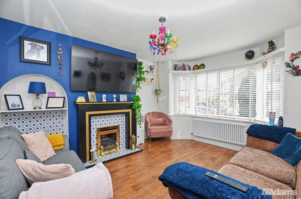 Property photo 2 of 27