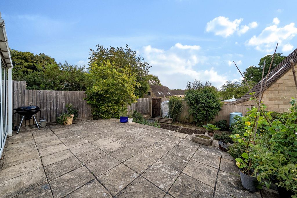 Property photo 3 of 11 1339736-15-689Da9A5F15c3