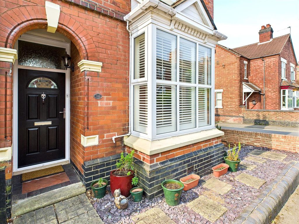 Property photo 2 of 36 Malvern Street, Stapenhill (3).Jpg
