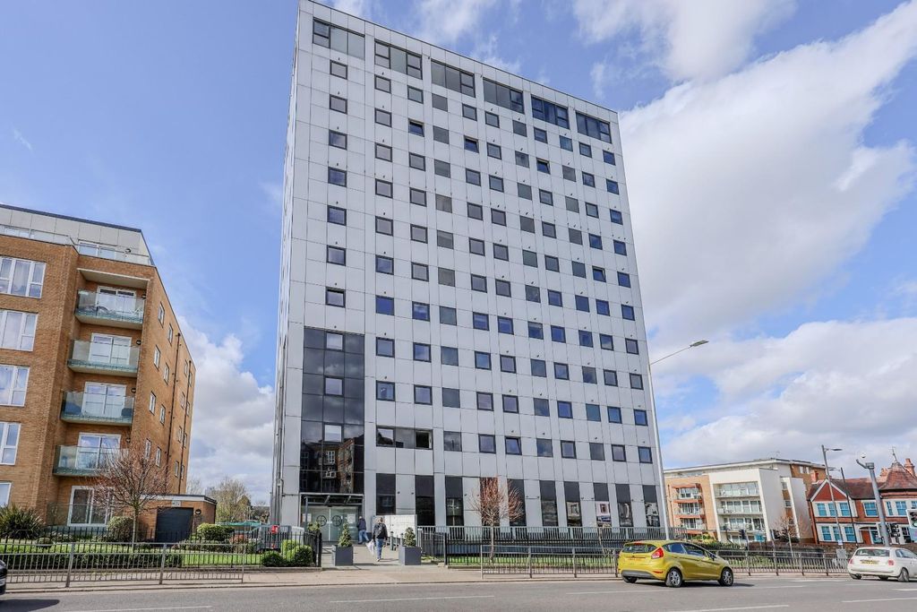 Property photo 1 of 10