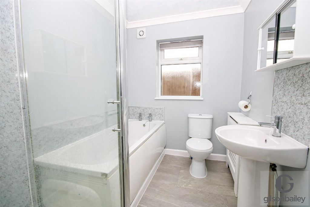 Property photo 3 of 17 15-Img_1892.Jpg