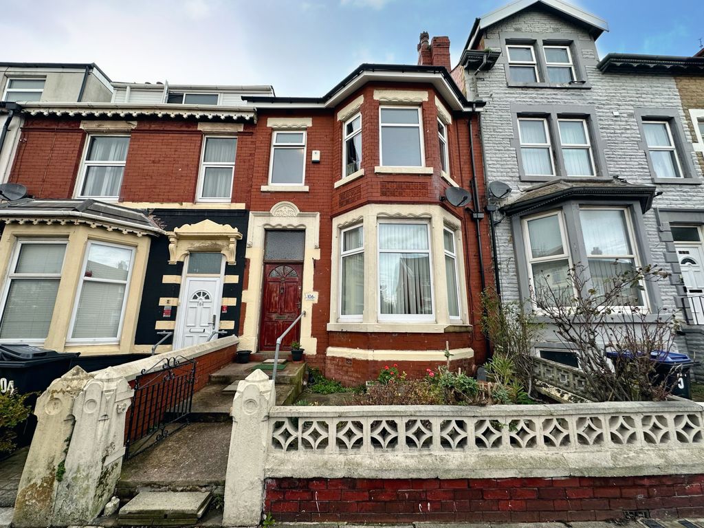 Property photo 1 of 21