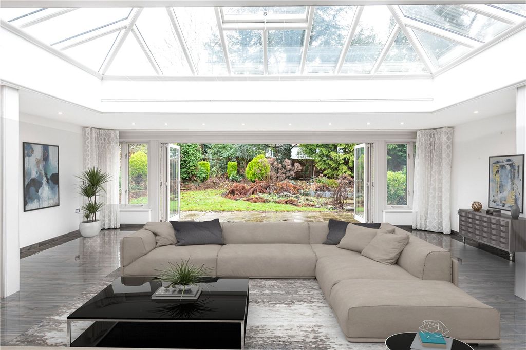 Property photo 3 of 28 Picture No. 23