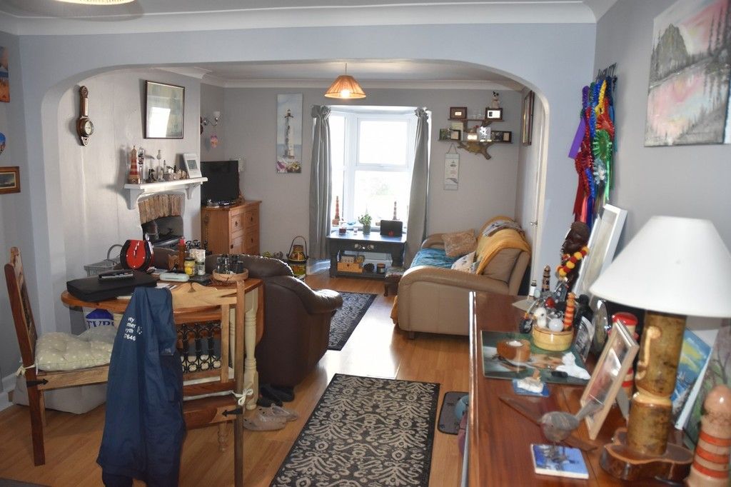 Property photo 3 of 27