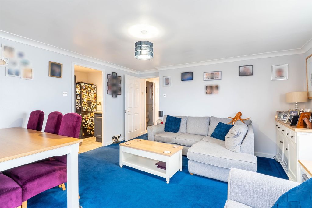 Property photo 2 of 14 4839534