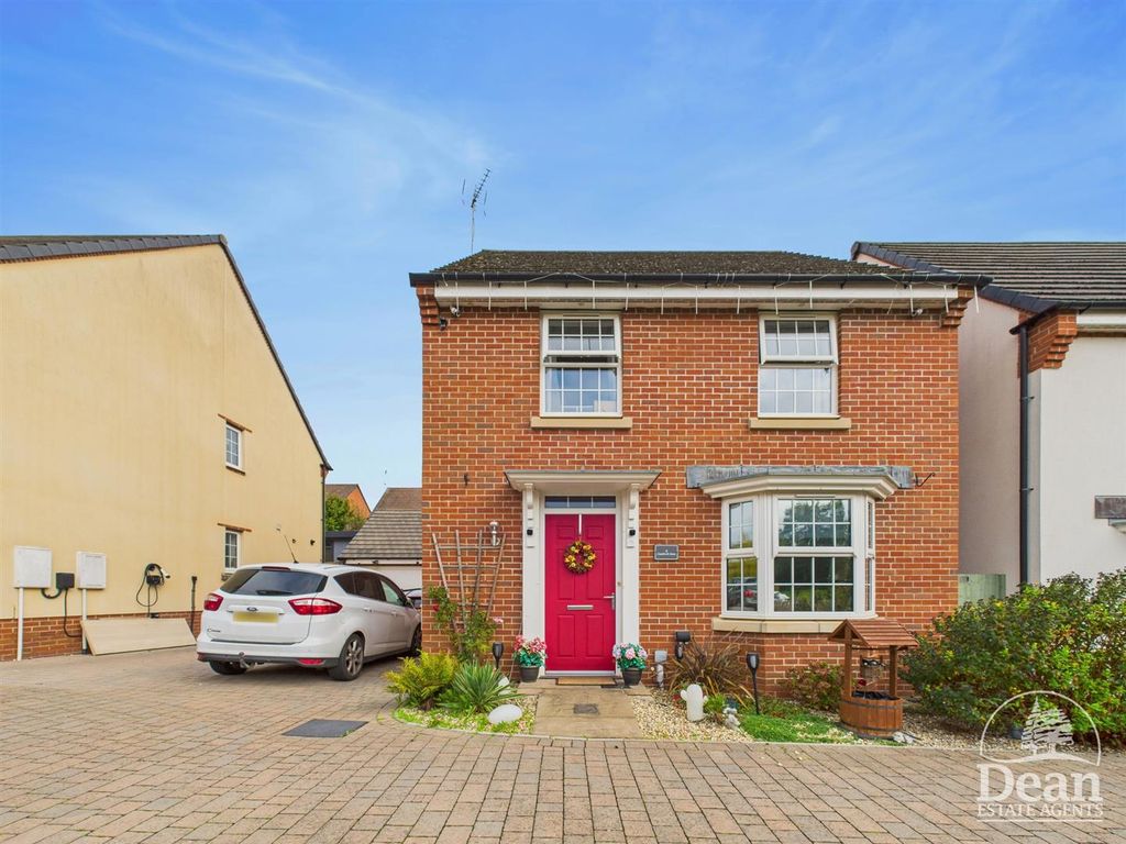 Property photo 1 of 24