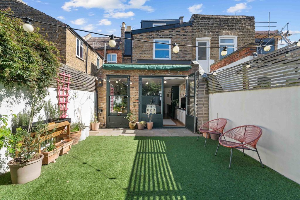 Property photo 3 of 20 Photo 21