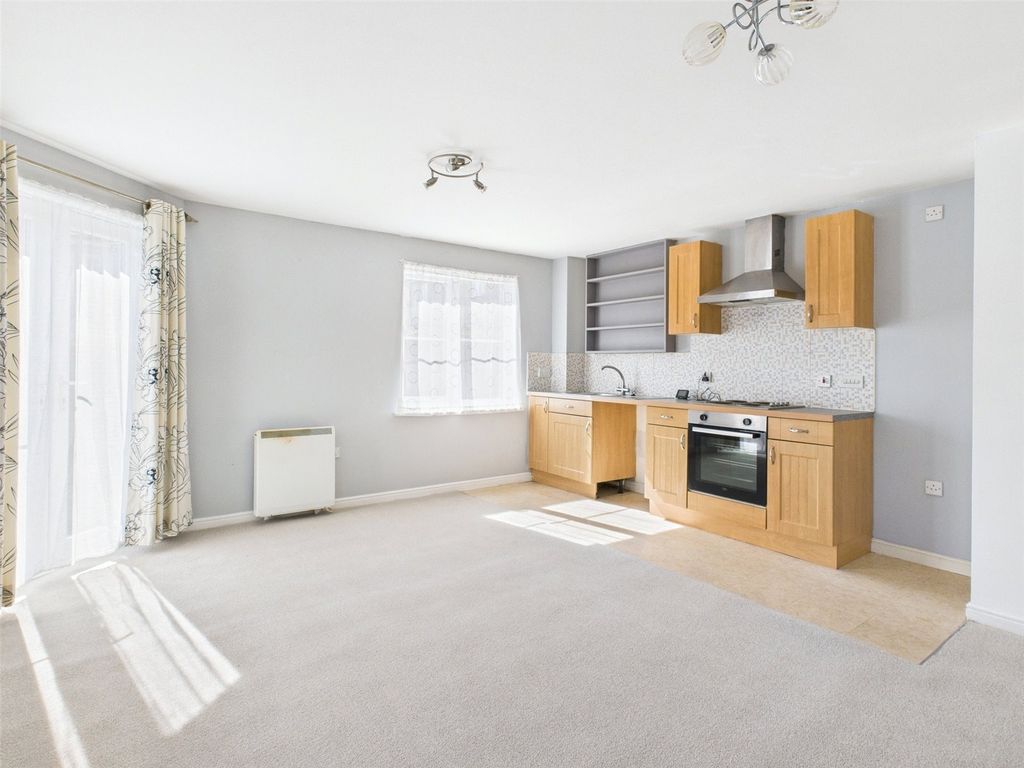 Property photo 2 of 17 Picture No. 01