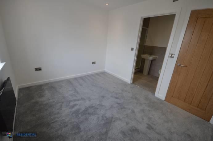 Property photo 3 of 10 0 General