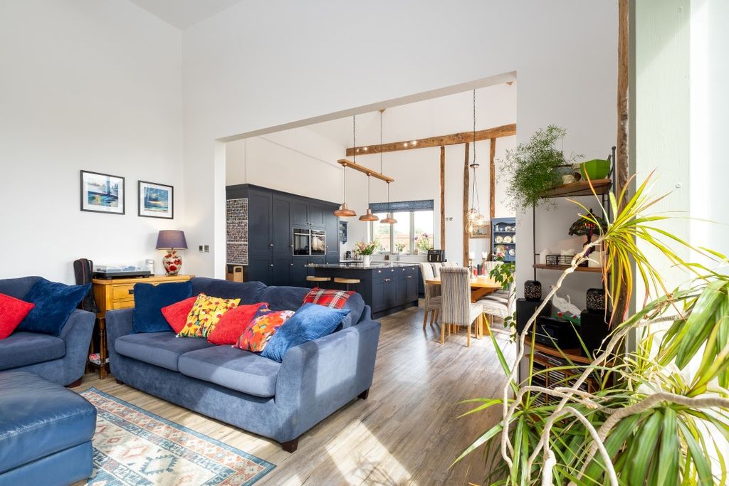 Property photo 3 of 28 The Shedd-22