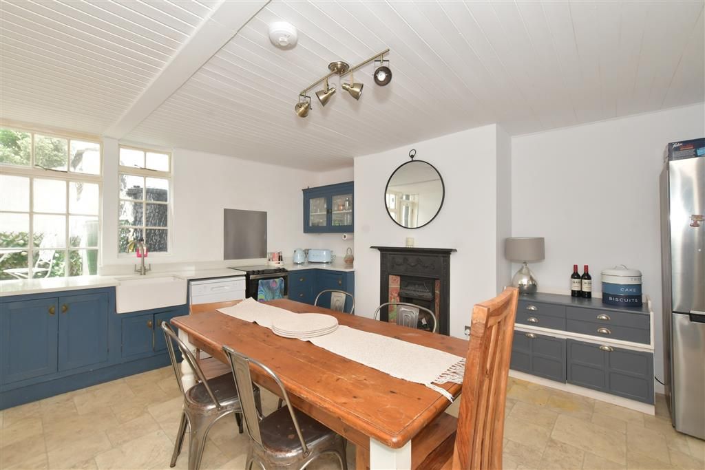 Property photo 3 of 10 Kitchen/Diner