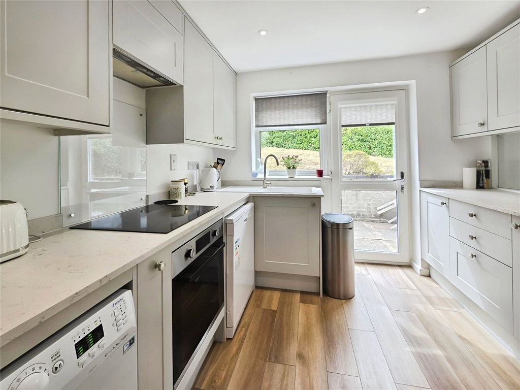 Property photo 2 of 13 Picture No. 05