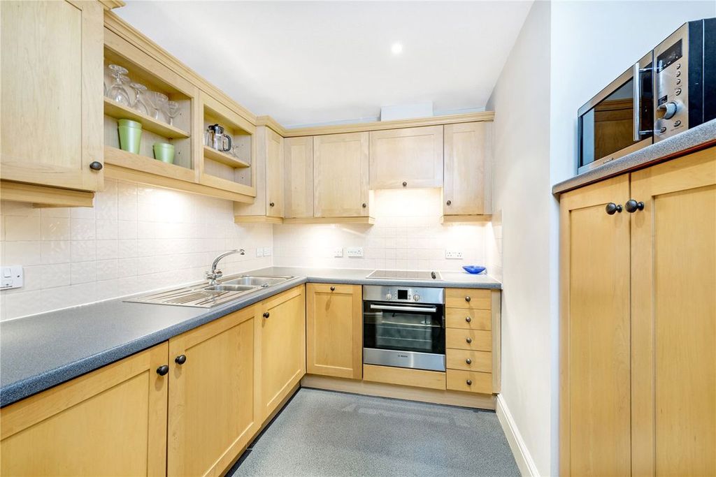 Property photo 2 of 4