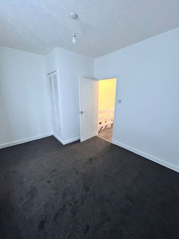 Property photo 3 of 9 Property