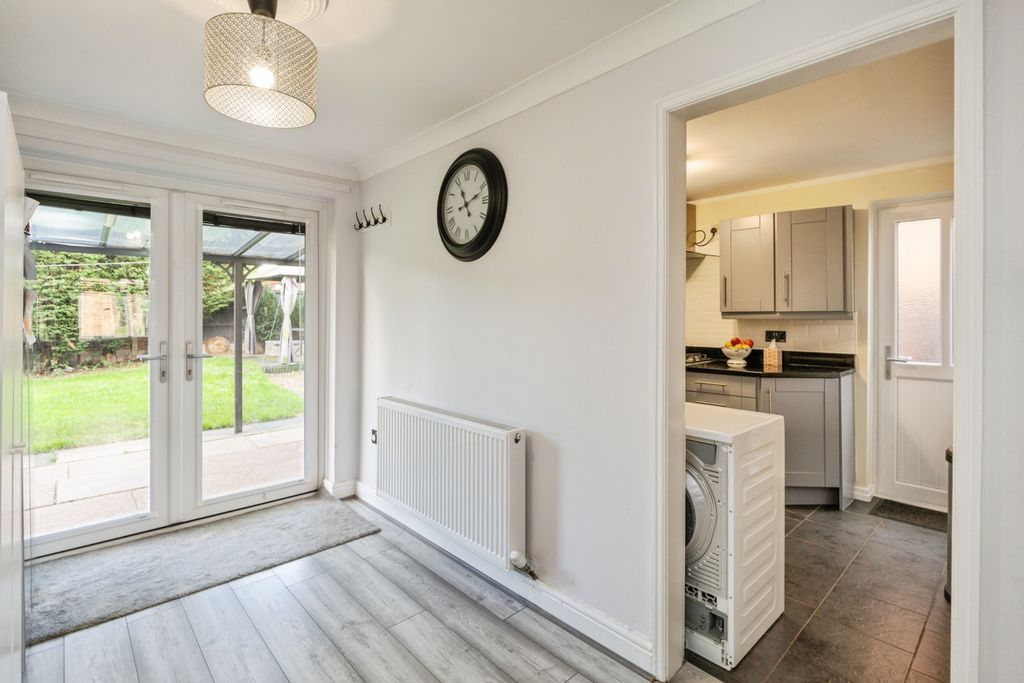 Property photo 3 of 15