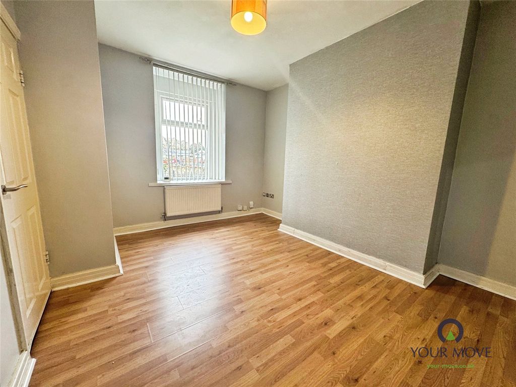Property photo 2 of 8 Picture No. 04