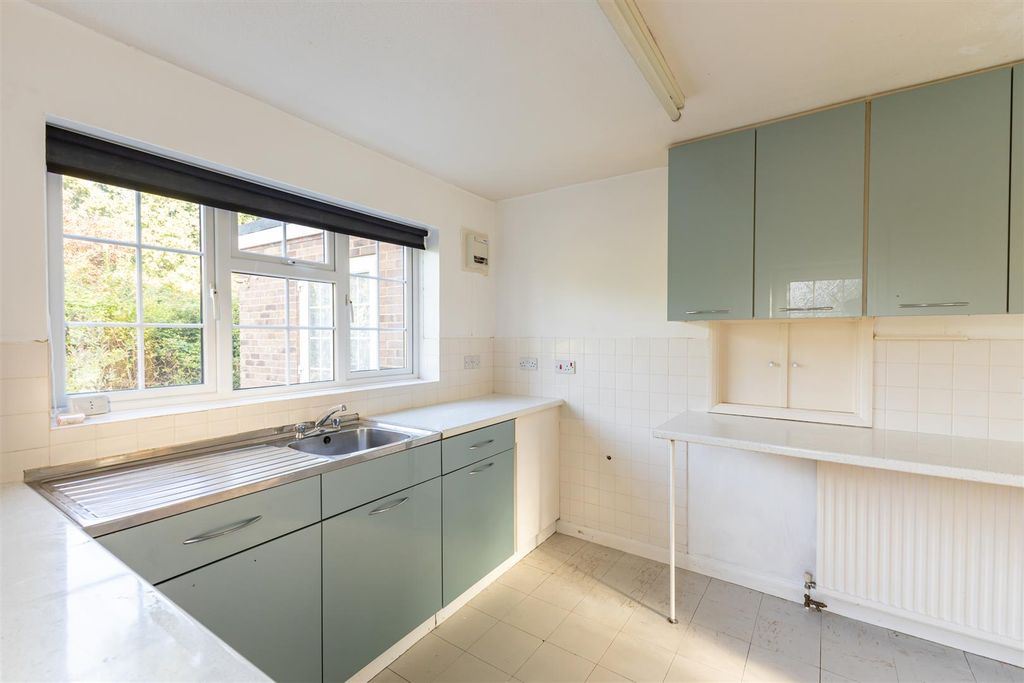 Property photo 3 of 14 Untitled-2775.Jpg
