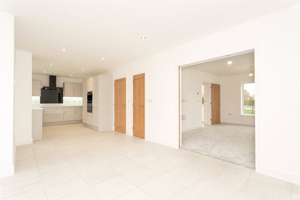 Property photo 3 of 11 Picture No. 05