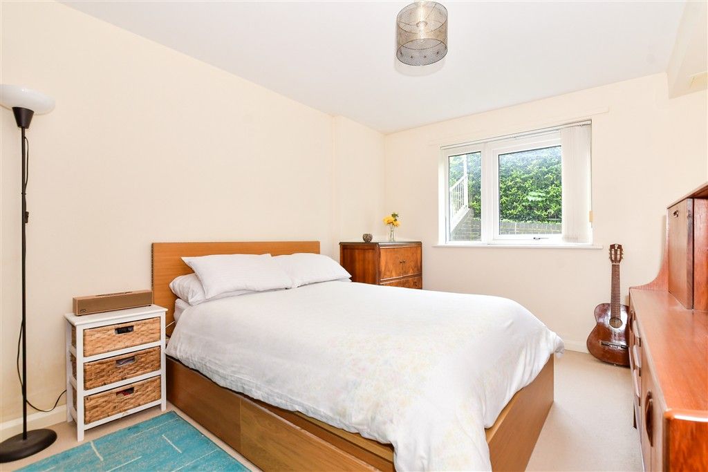 Property photo 1 of 10 Bedroom